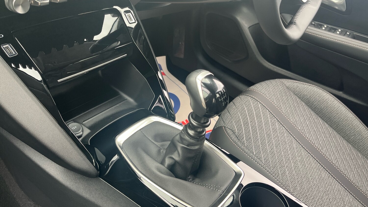 Used Peugeot 208 2025 for sale - 76253080: Photo 13