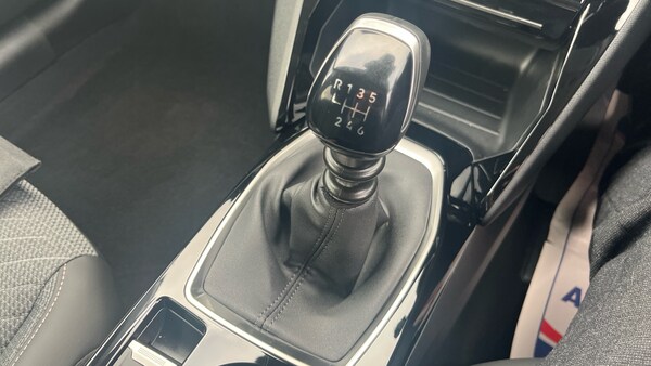 Used Peugeot 208 2025 for sale - 76253080: Photo 30