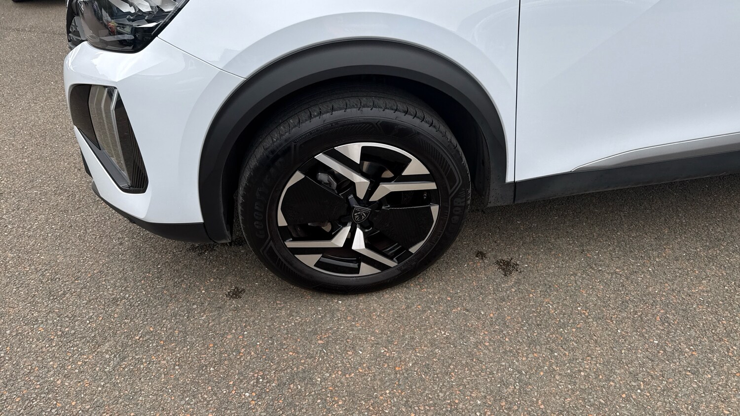 Used Peugeot 2008 2023 for sale - 76222126: Photo 23