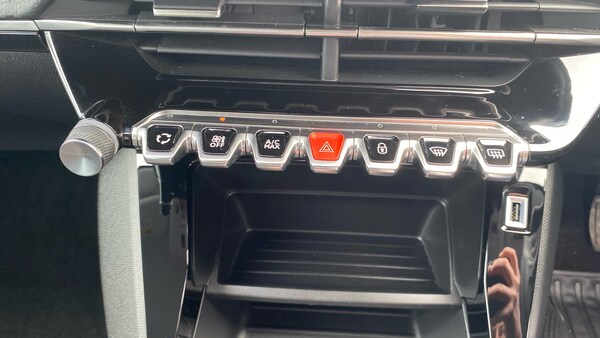 Used Peugeot 208 2022 for sale - 75736683: Photo 28