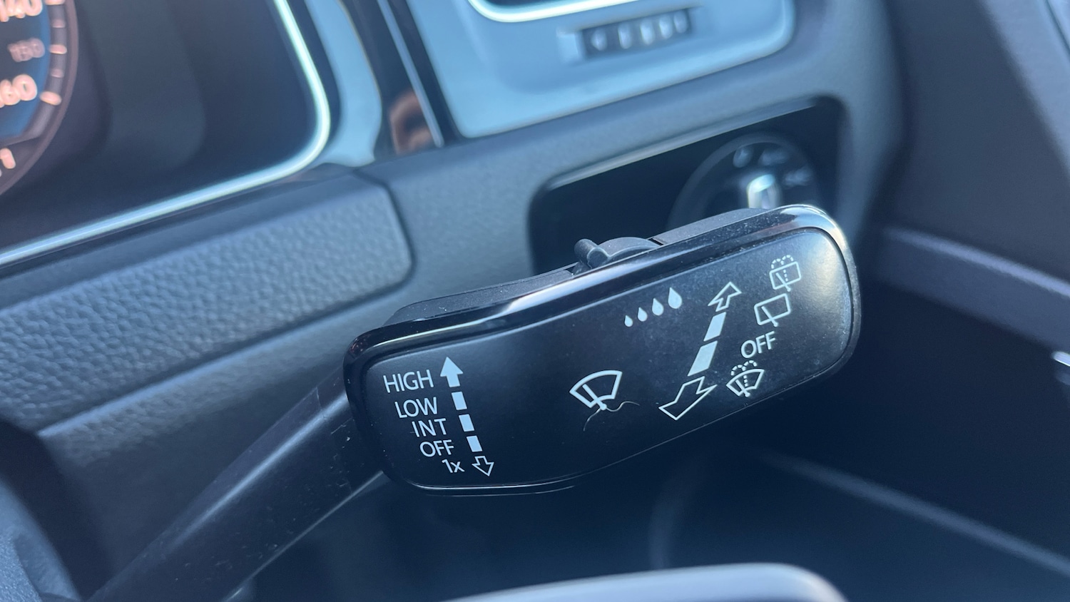 Used Volkswagen Golf 2018 for sale - 77271275: Photo 24