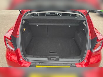 Used Renault Captur 2022 for sale - 76157037: Photo