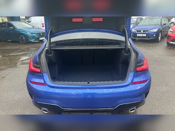 Used BMW 3 Series 2019 for sale - 76490399: Photo