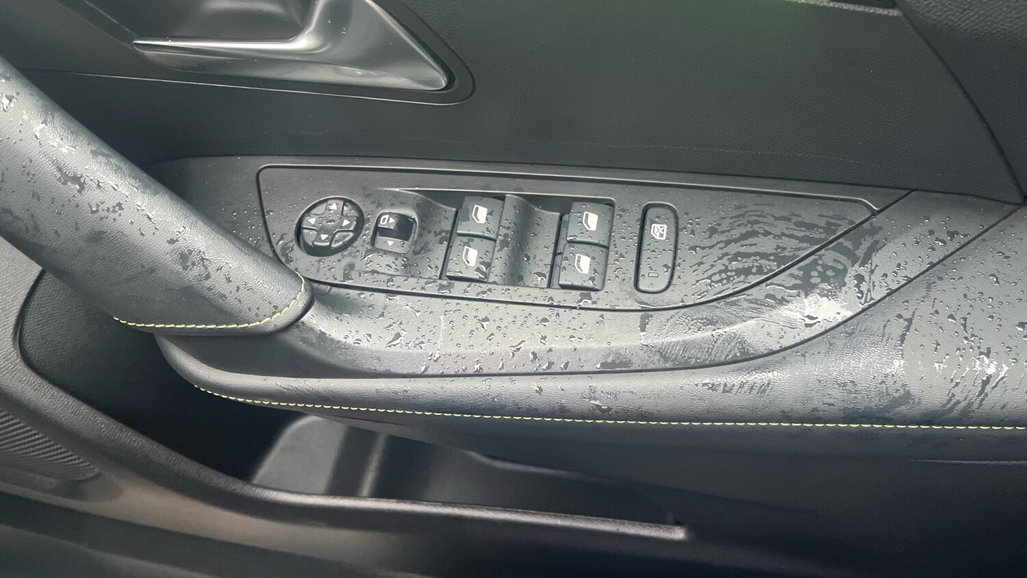 Used Peugeot 2008 2022 for sale - 76492093: Photo 26