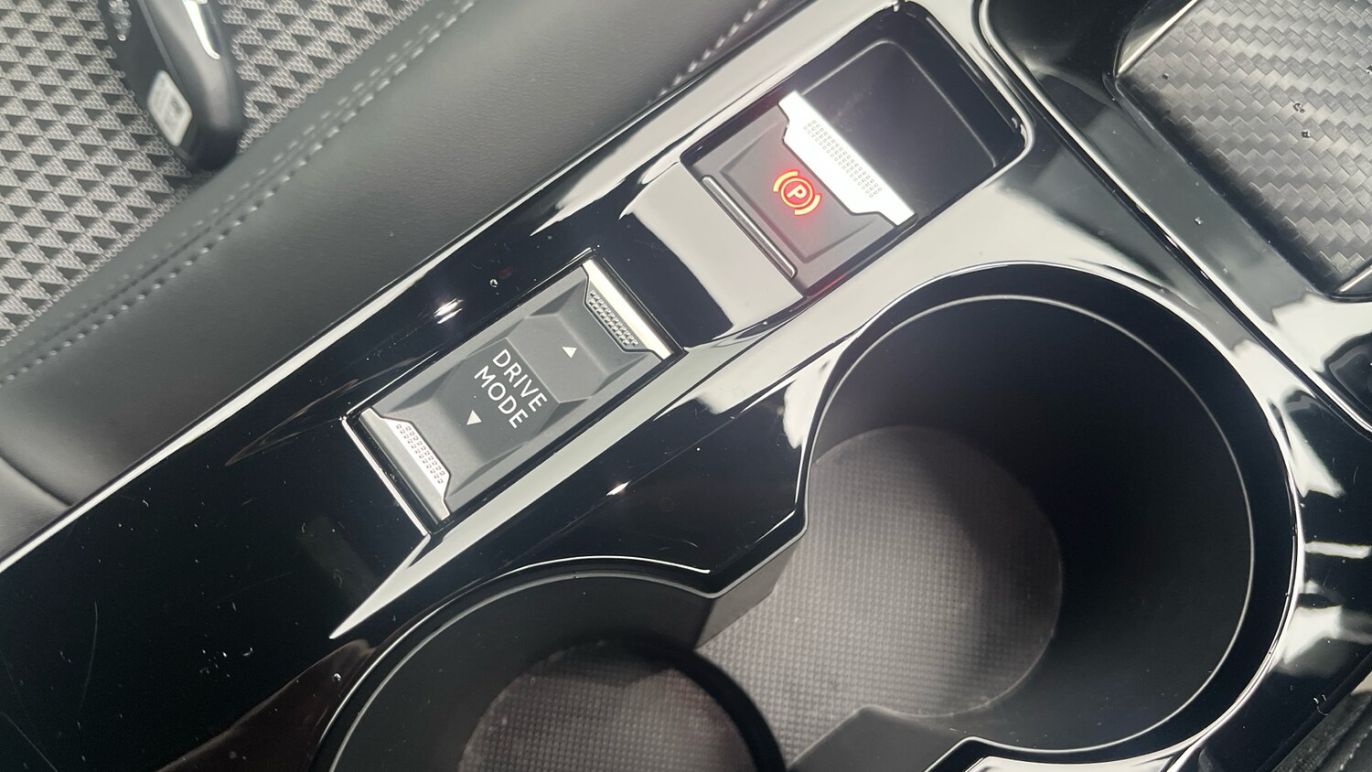 Used Peugeot 2008 2022 for sale - 76492093: Photo 29