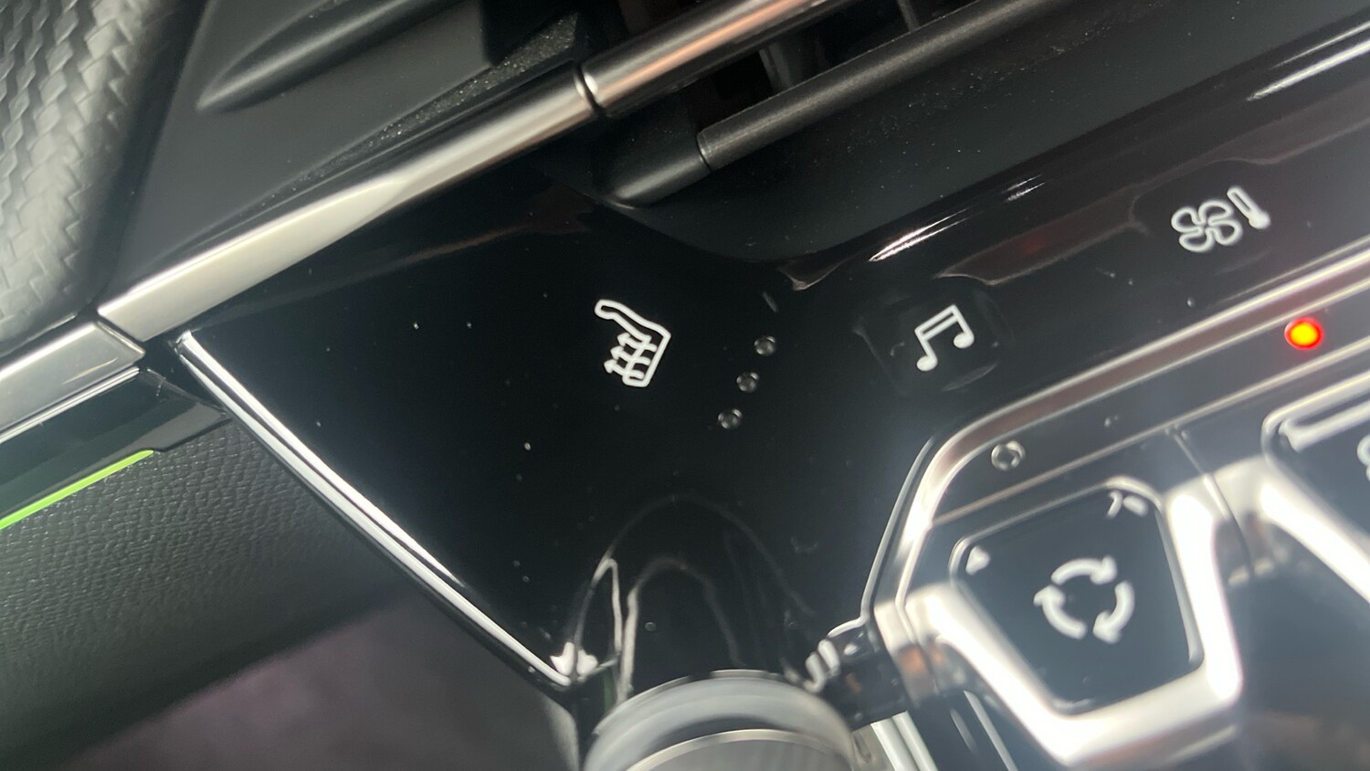 Used Peugeot 2008 2022 for sale - 76492093: Photo 35