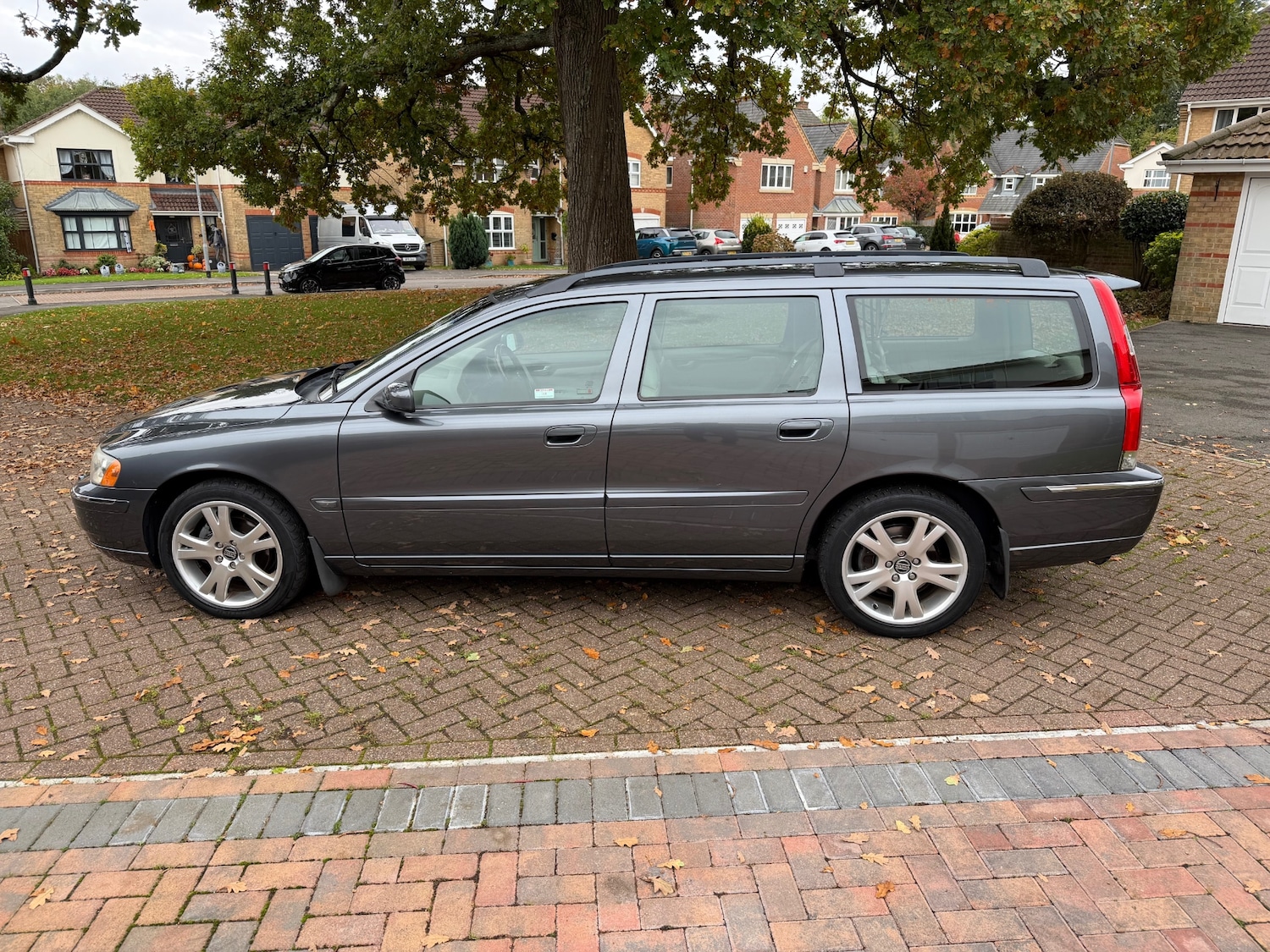 Used Volvo V70 2004 for sale - 76882160: Photo 8