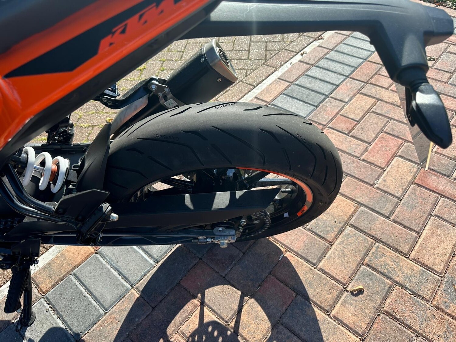 KTM DUKE
