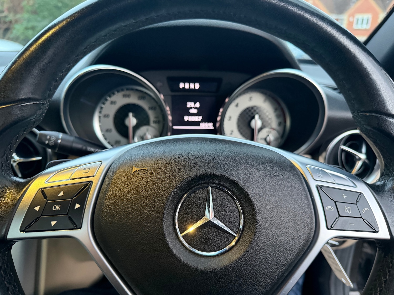 Used Mercedes-Benz SLK 2011 for sale - 76862831: Photo 22