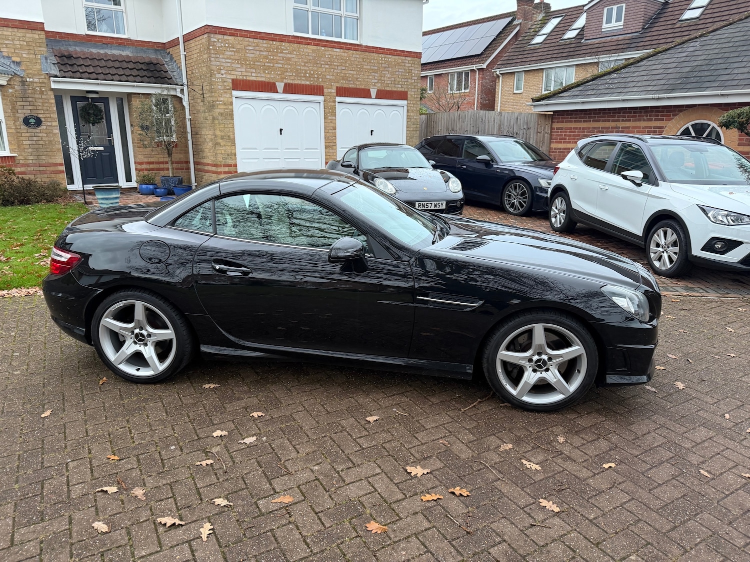 Used Mercedes-Benz SLK 2011 for sale - 76862831: Photo 3