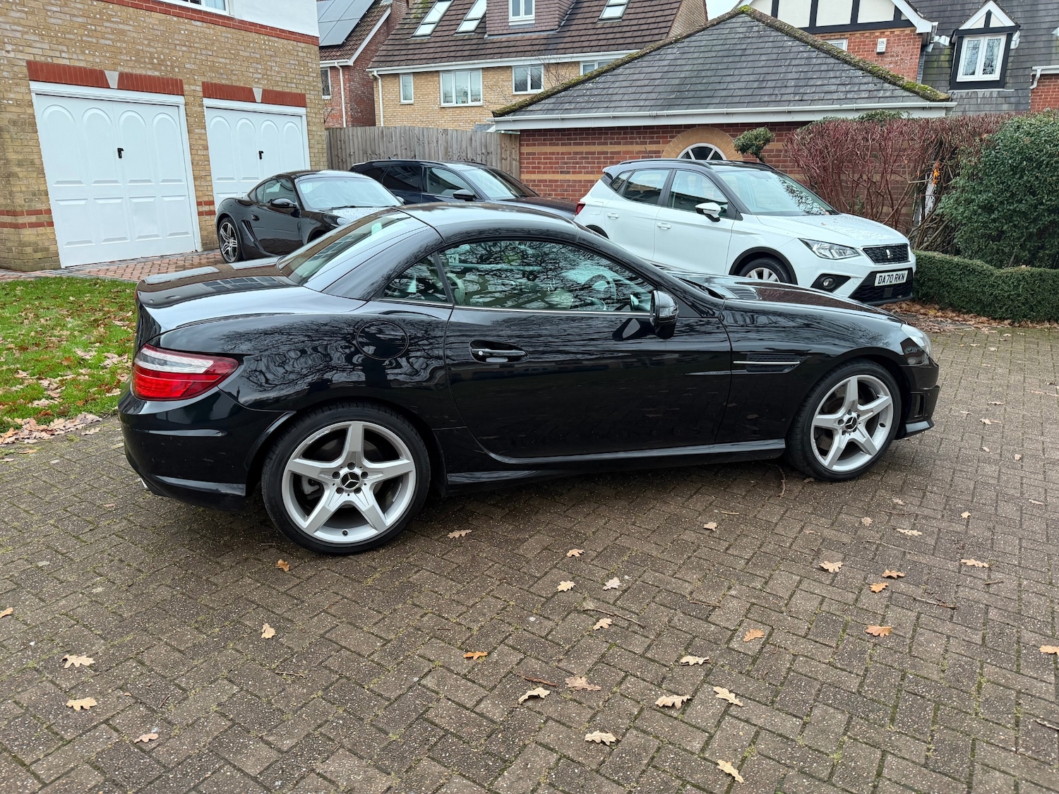 Used Mercedes-Benz SLK 2011 for sale - 76862831: Photo 4