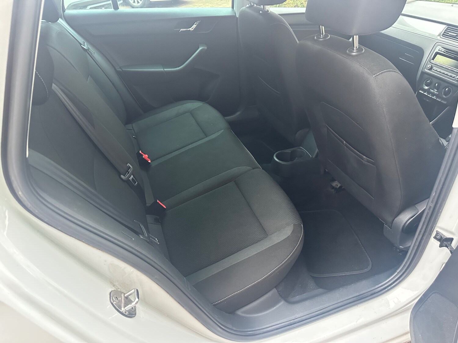 Used Skoda Rapid Spaceback 2014 for sale - 76265853: Photo 16