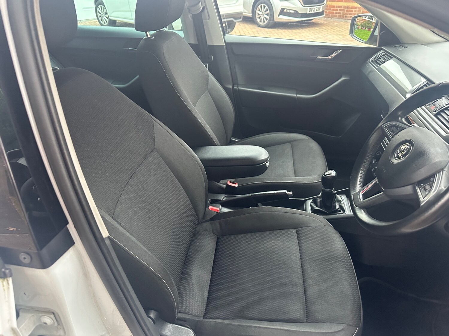 Used Skoda Rapid Spaceback 2014 for sale - 76265853: Photo 17