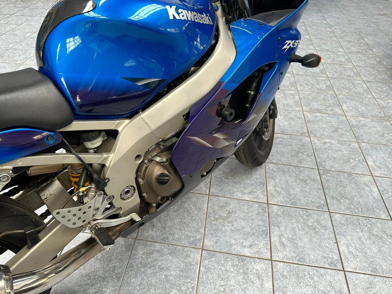 Kawasaki NINJA ZX 9