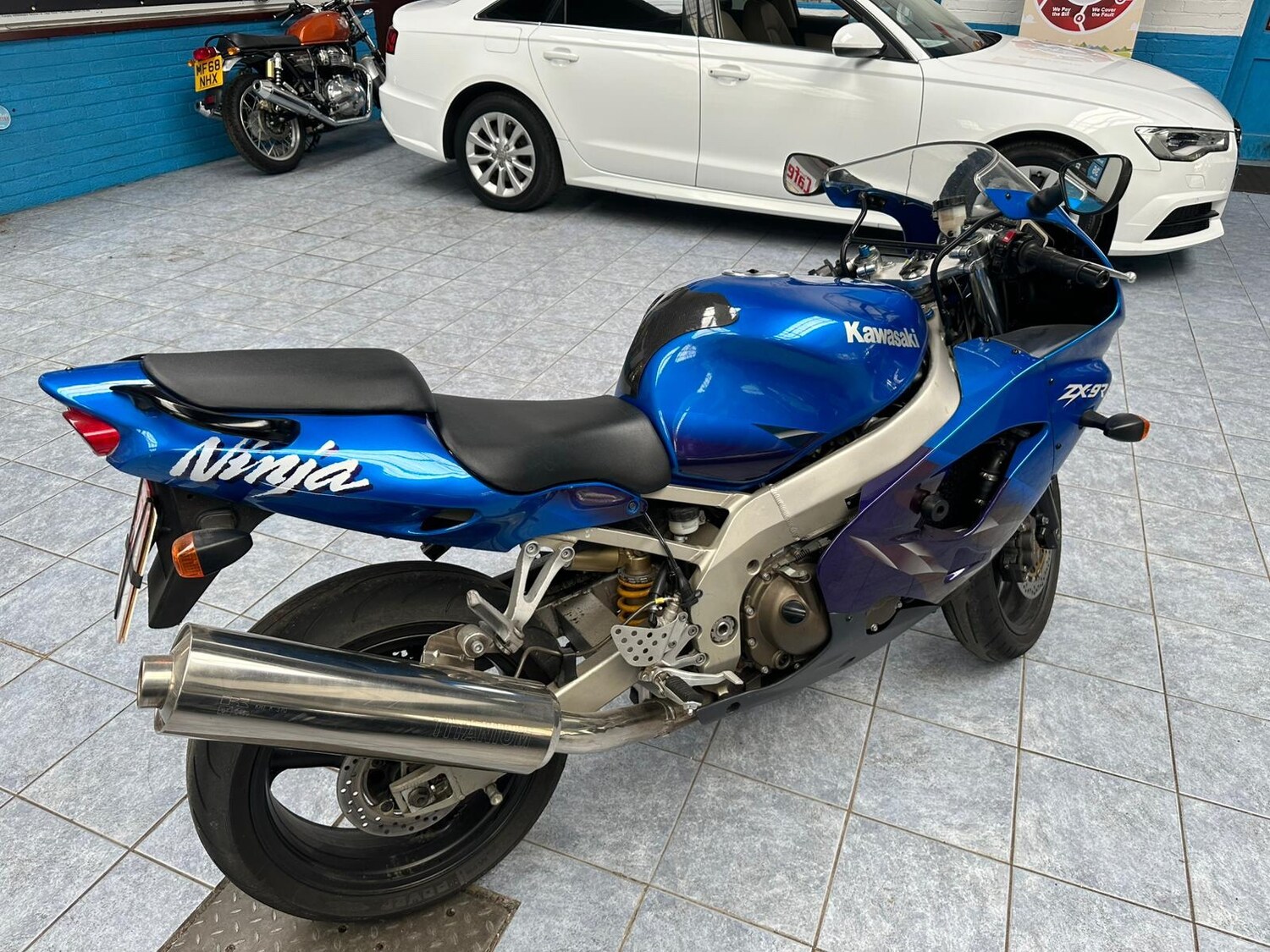Kawasaki NINJA ZX 9