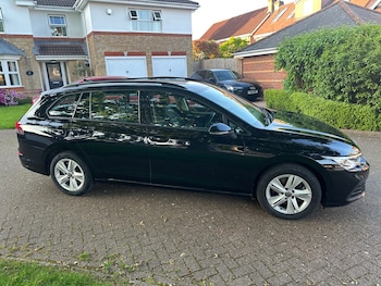 Used Volkswagen Golf 2021 for sale - 77571381: Photo