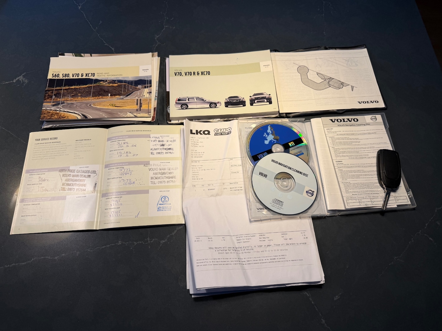 Used Volvo V70 2004 for sale - 76352303: Photo 19