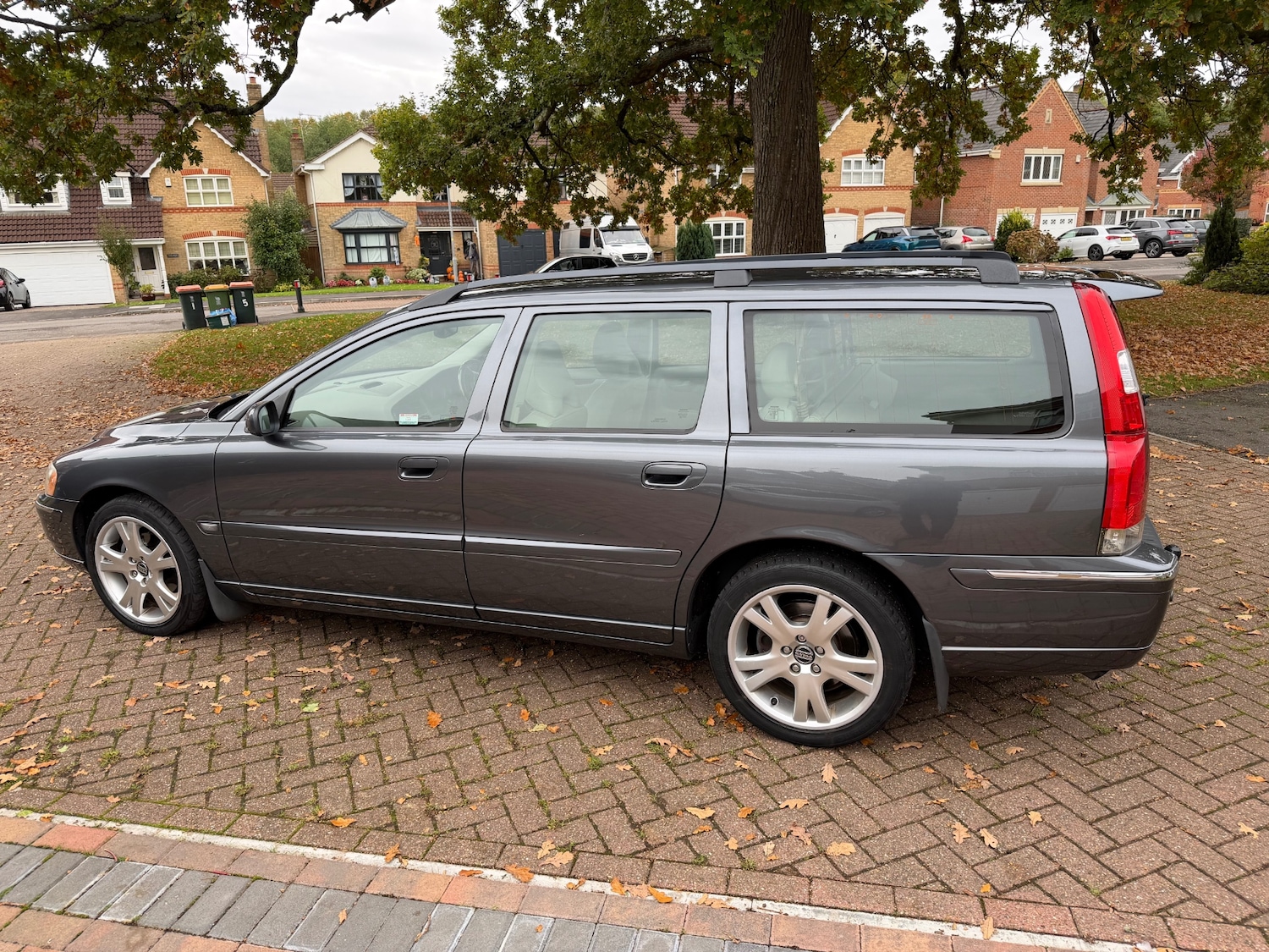 Used Volvo V70 2004 for sale - 76352303: Photo 7