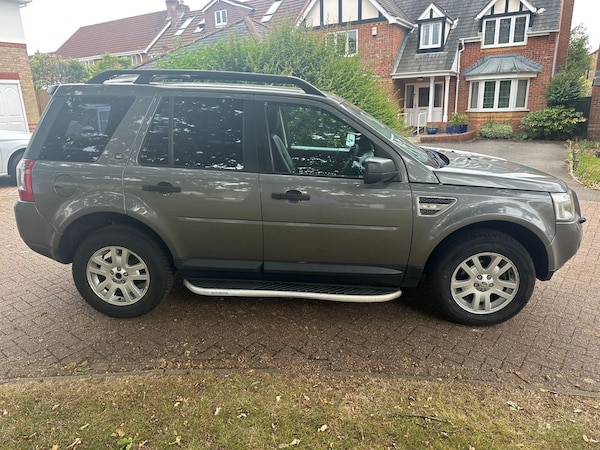 Used Land Rover Freelander 2009 for sale - 75426929: Photo 2