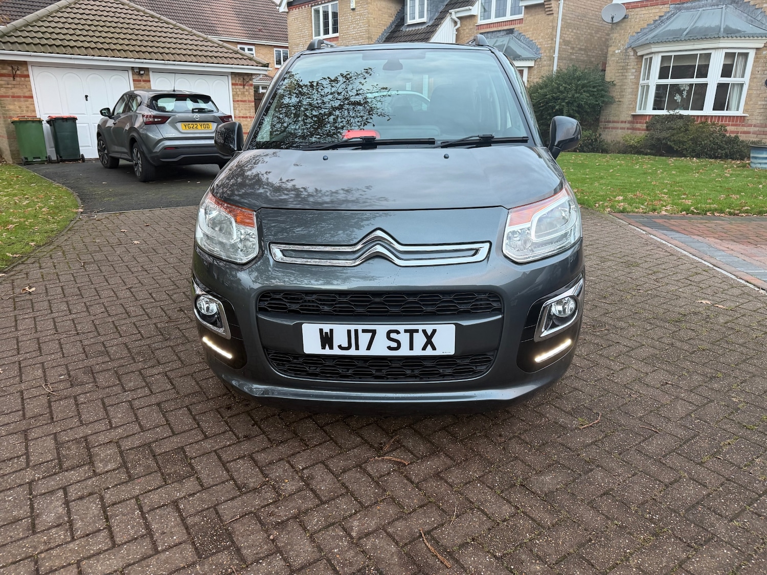Used Citroen C3 Picasso 2017 for sale - 76684439: Photo 11