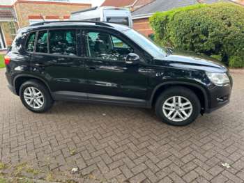 Used Volkswagen Tiguan 2010 for sale - 74864342: Photo