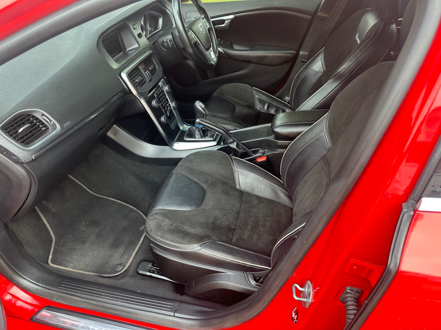 Used Volvo V40 2014 for sale - 77572506: Photo 13