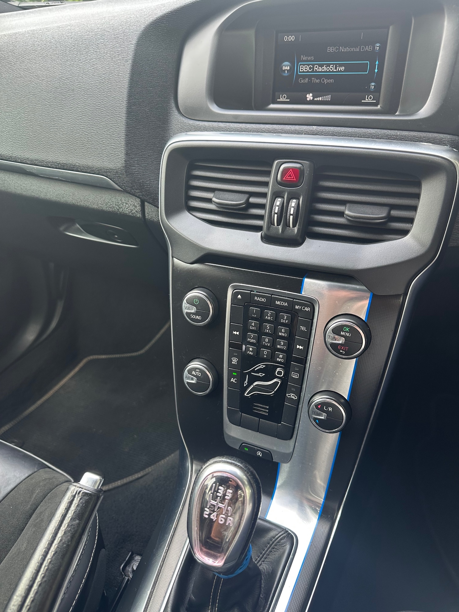 Used Volvo V40 2014 for sale - 77572506: Photo 20