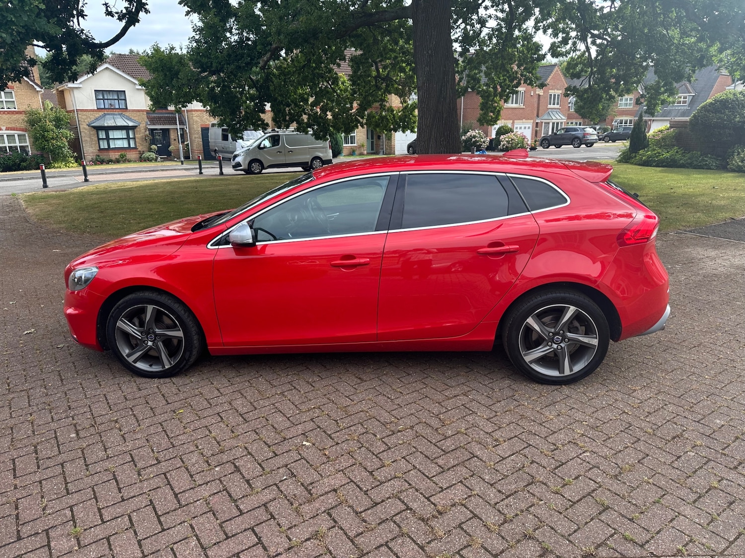 Used Volvo V40 2014 for sale - 77572506: Photo 9