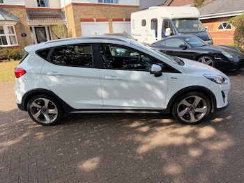 Used Ford Fiesta 2018 for sale - 79312761: Photo