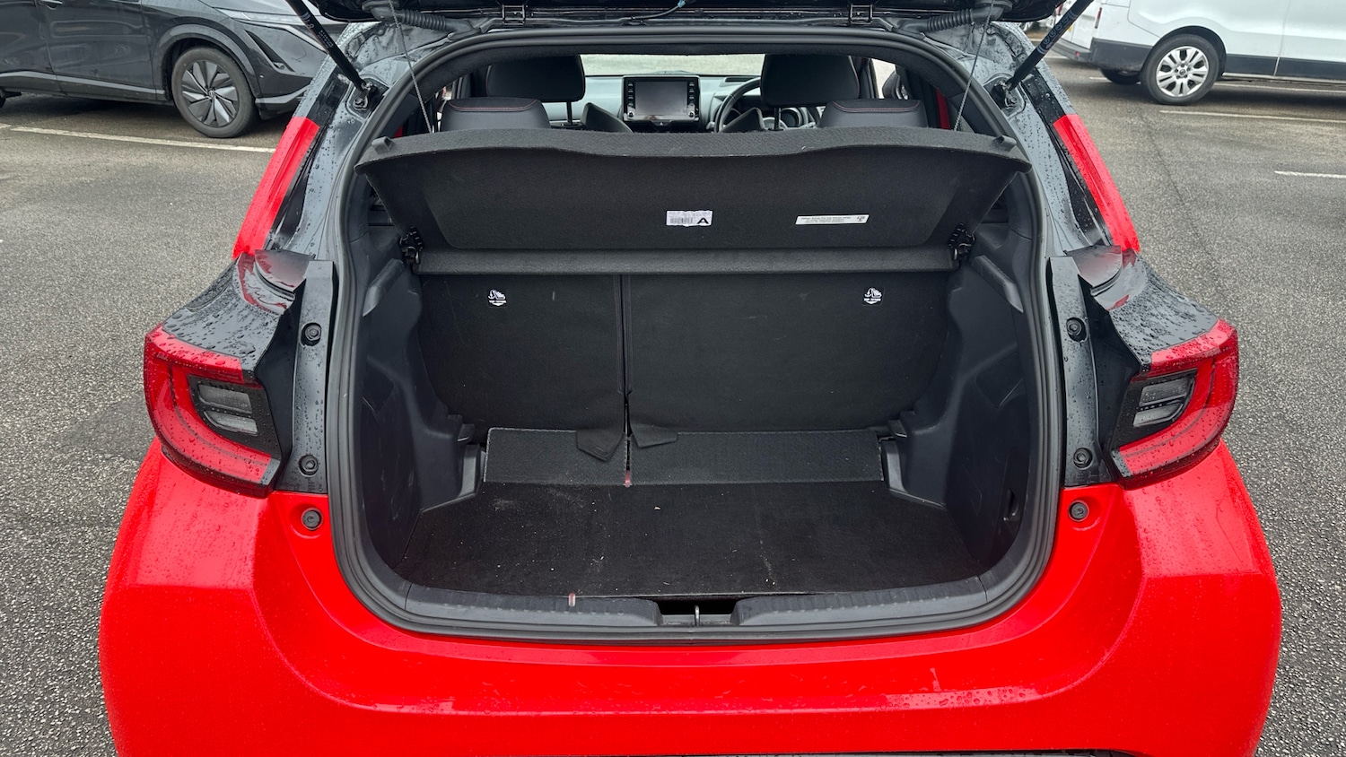 Used Toyota Yaris 2020 for sale - 77592645: Photo 4