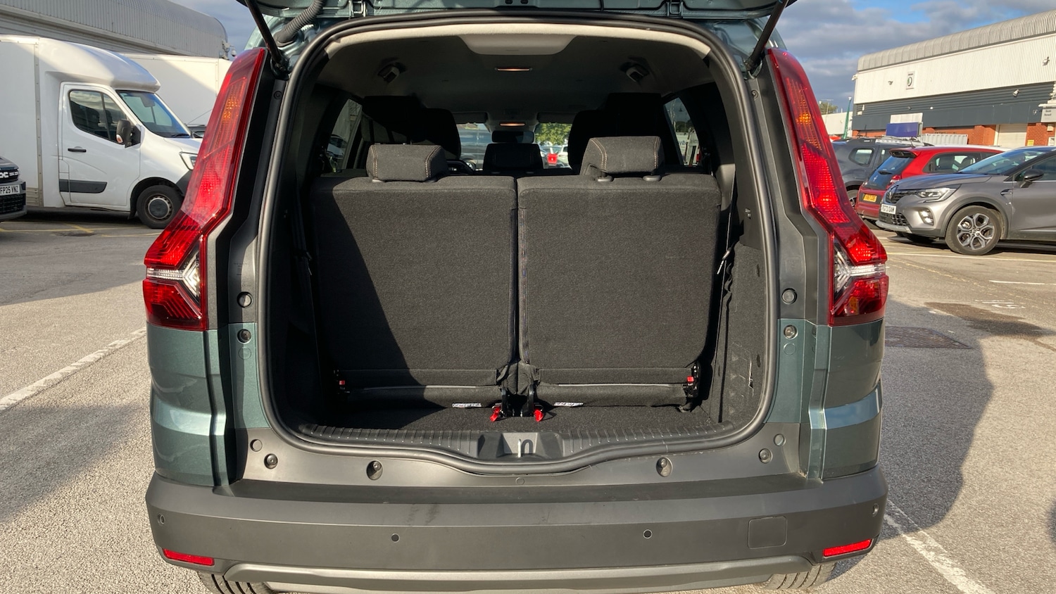 Used Dacia Jogger 2025 for sale - 75869925: Photo 4