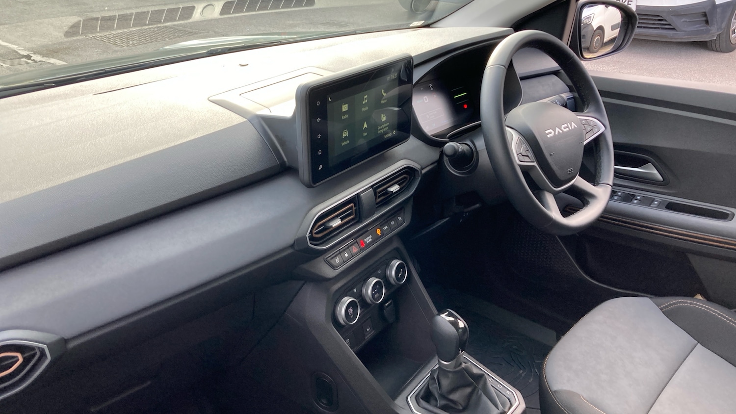 Used Dacia Jogger 2025 for sale - 75869925: Photo 9