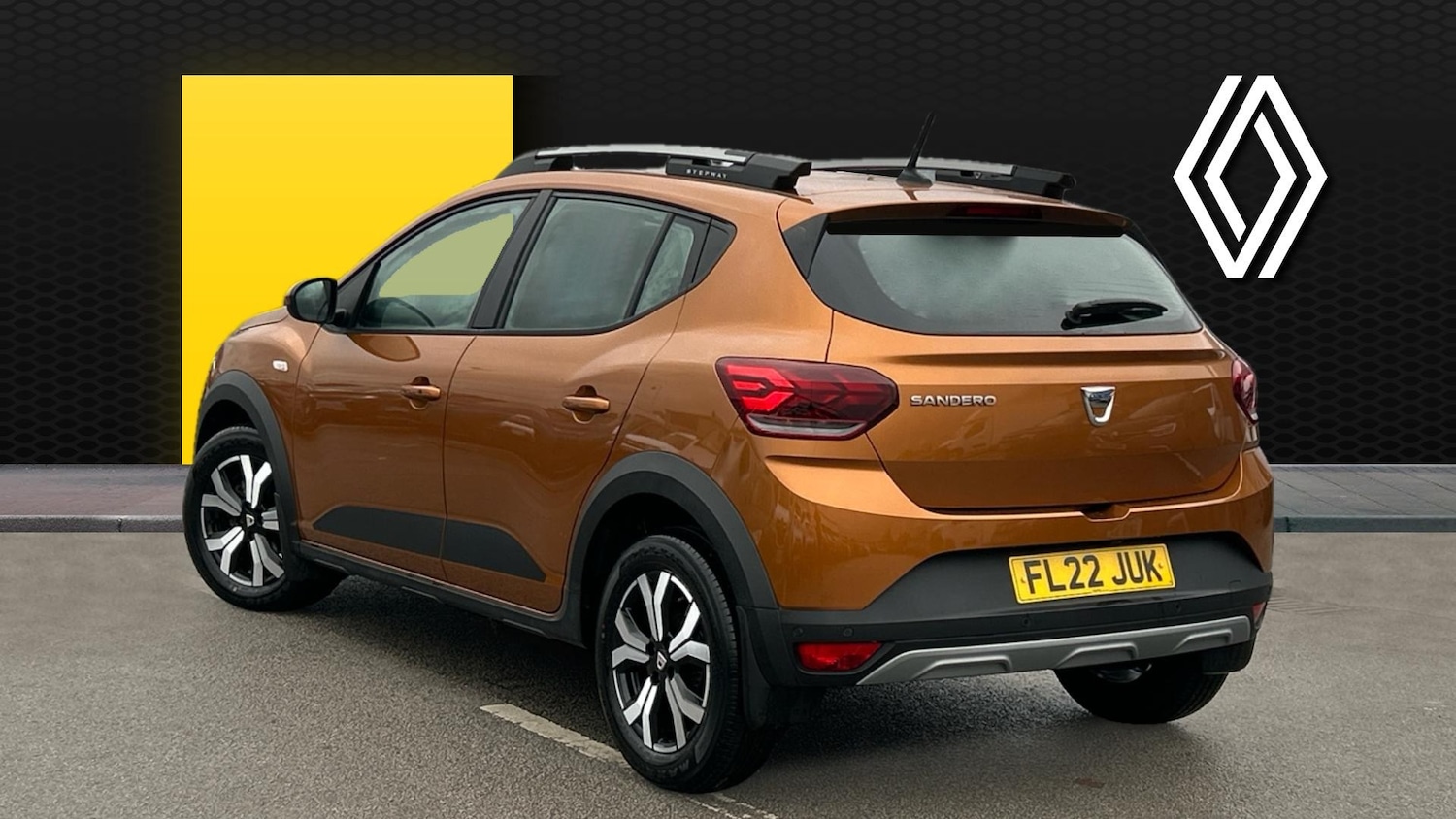 Used Dacia Sandero Stepway 2022 for sale - 76836887: Photo 2