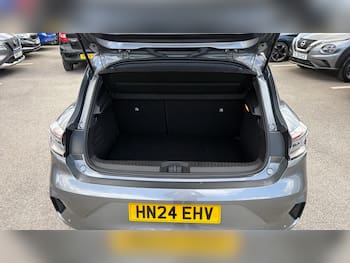 Used Renault Clio 2024 for sale - 79369639: Photo
