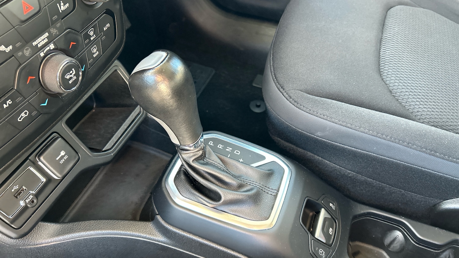 Used Jeep Renegade 2020 for sale - 76720391: Photo 13