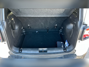 Used Jeep Renegade 2020 for sale - 76720391: Photo