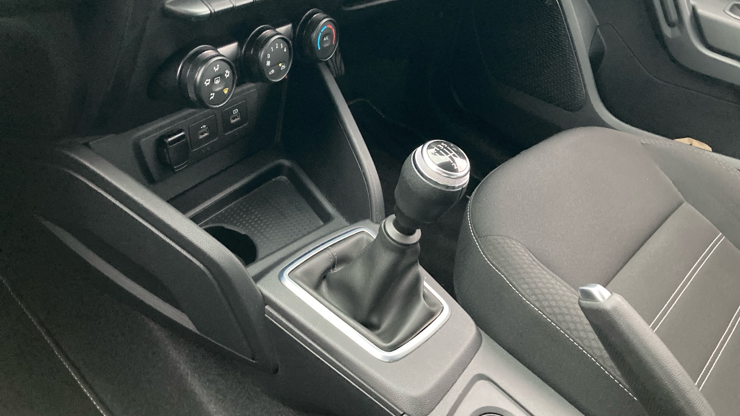 Used Dacia Duster 2023 for sale - 76986709: Photo 13