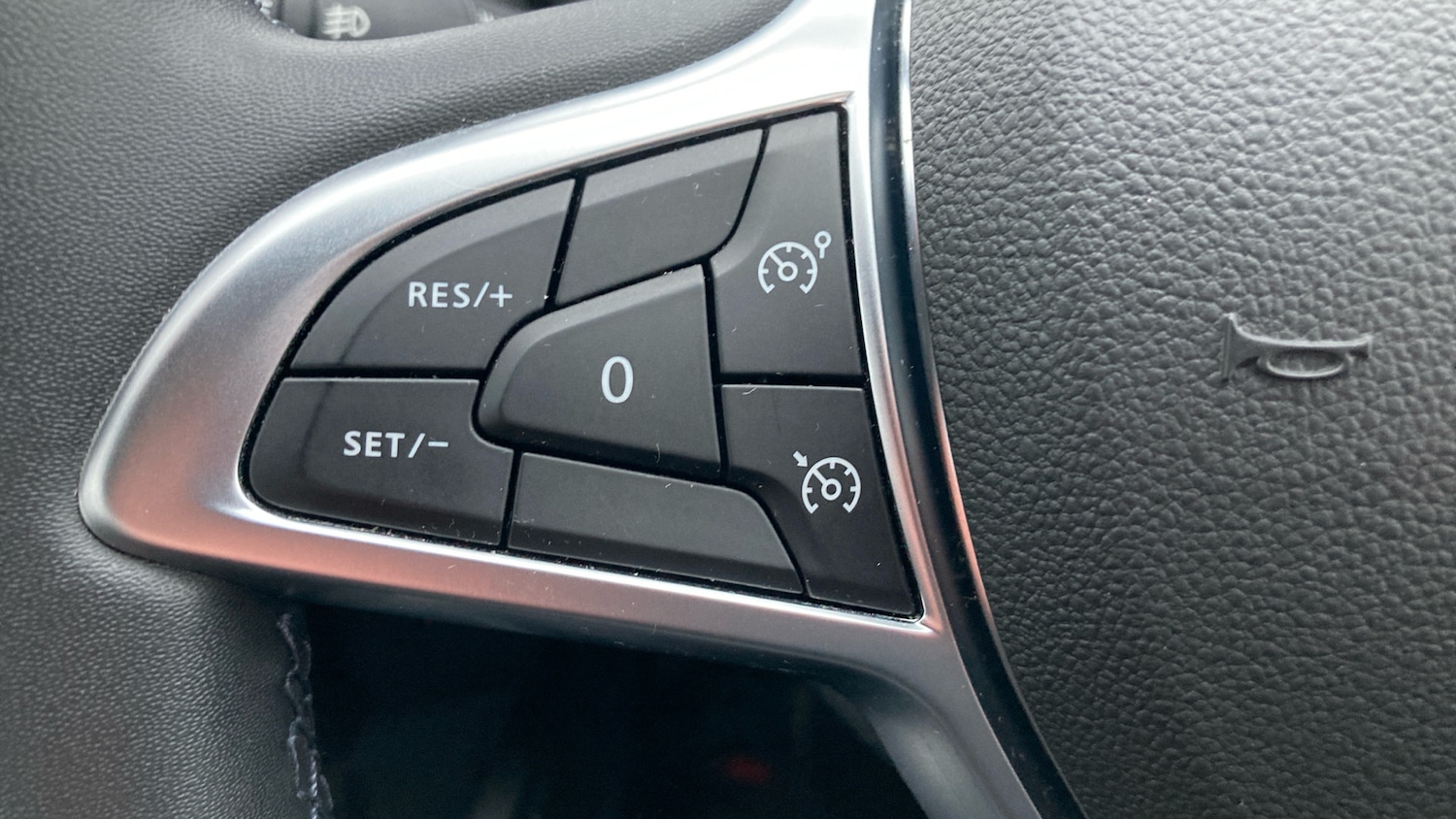 Used Dacia Duster 2023 for sale - 76986709: Photo 23