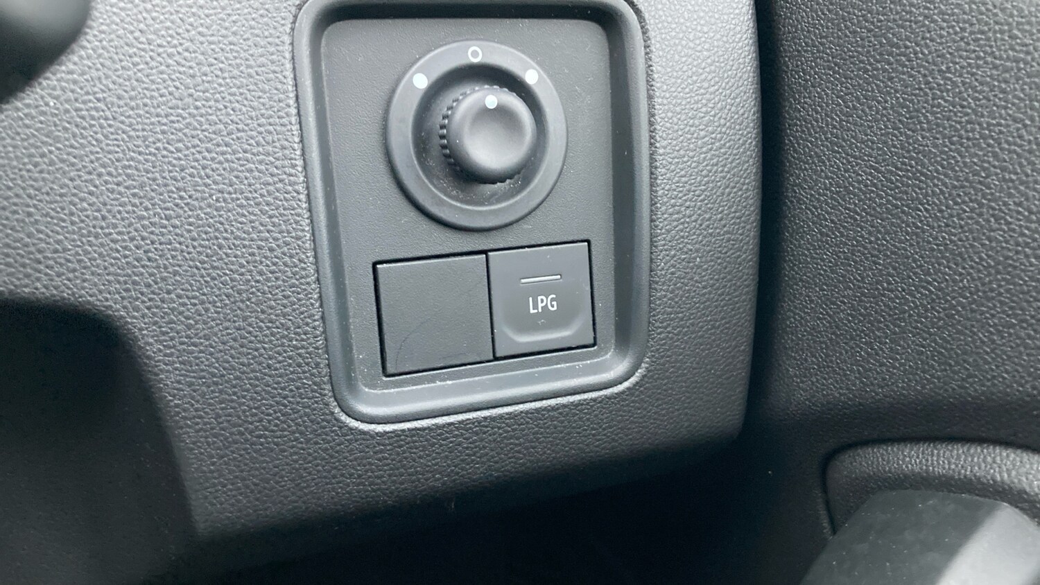 Used Dacia Duster 2023 for sale - 76986709: Photo 27