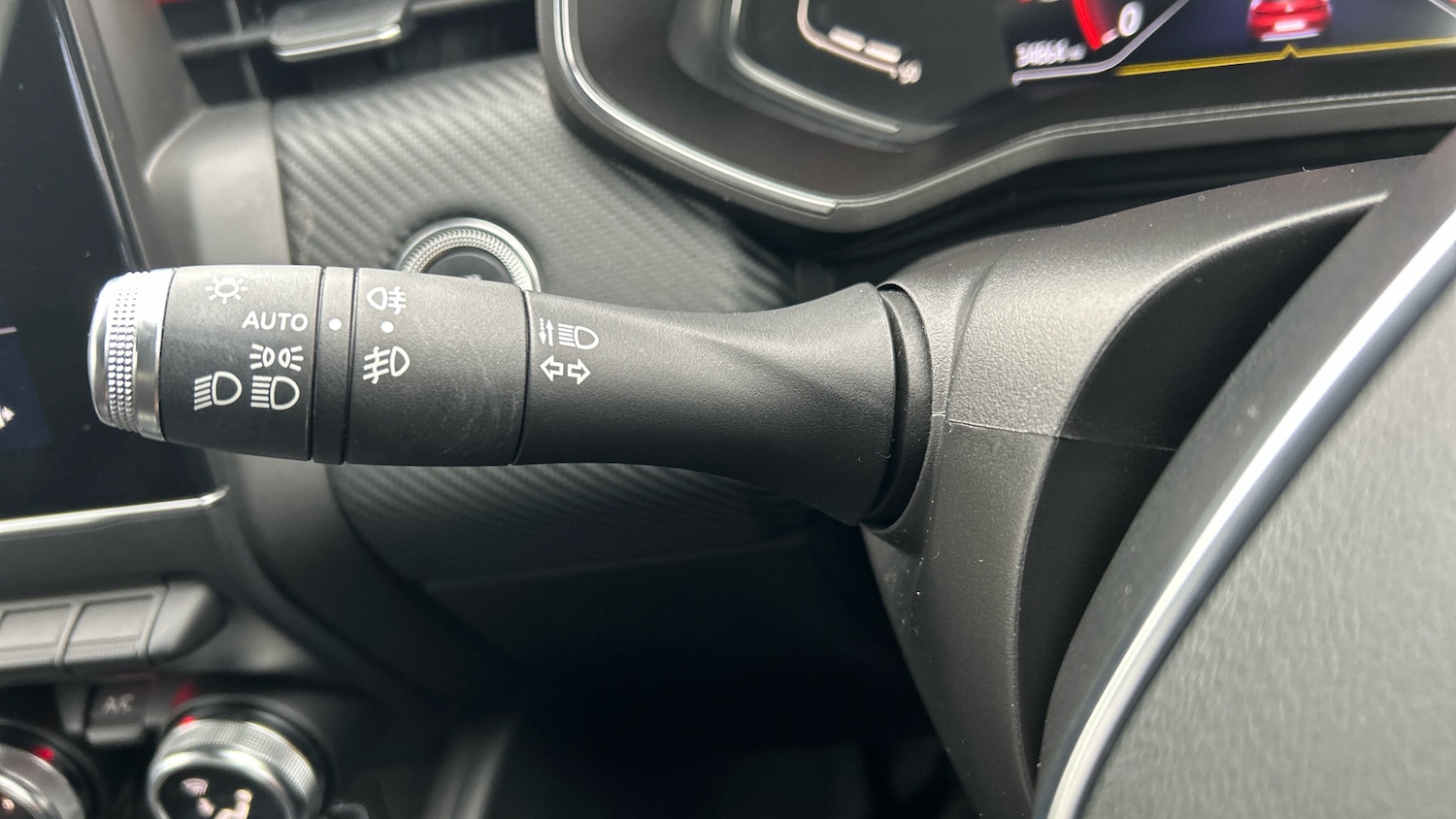 Used Renault Clio 2020 for sale - 76366237: Photo 24