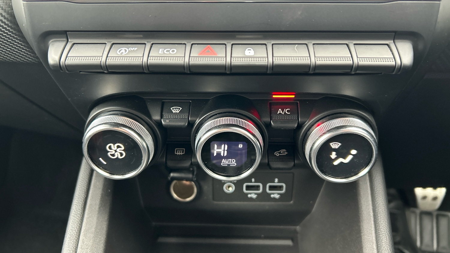Used Renault Clio 2020 for sale - 76366237: Photo 30