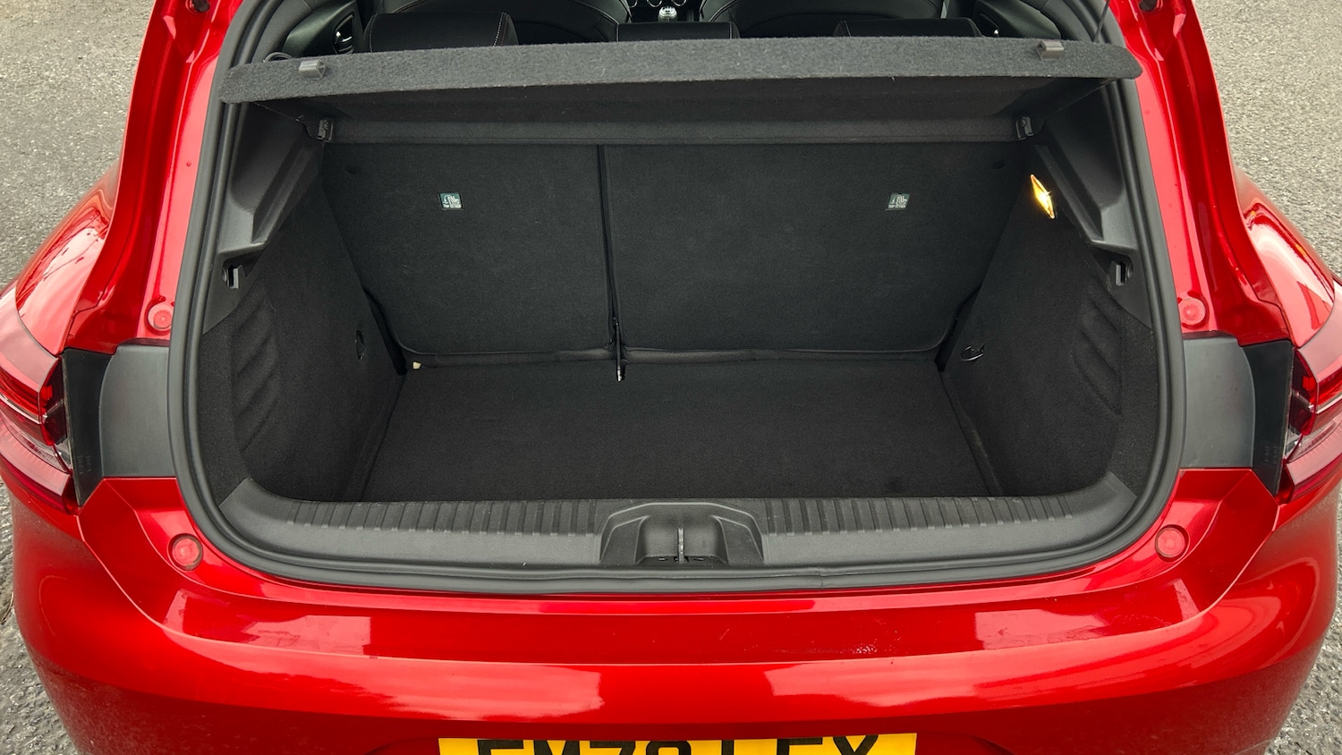 Used Renault Clio 2020 for sale - 76366237: Photo 4