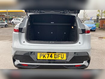 Used Renault Megane E Tech 2024 for sale - 75788208: Photo