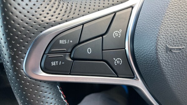 Used Renault Clio 2023 for sale - 76102758: Photo 23