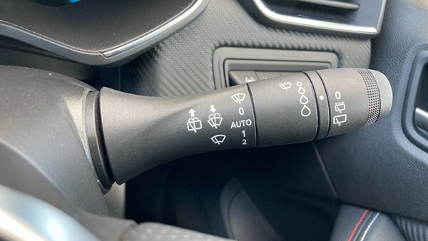 Used Renault Clio 2023 for sale - 76102758: Photo 25