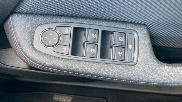 Used Renault Clio 2023 for sale - 76102758: Photo 37