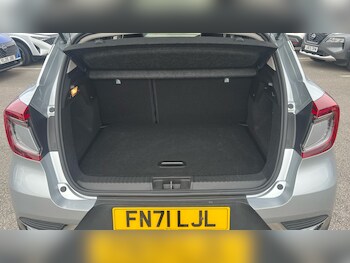 Used Renault Captur 2021 for sale - 78093381: Photo