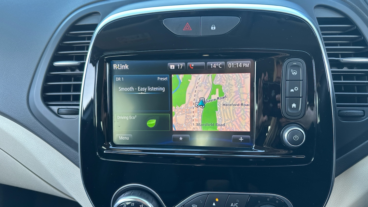 Used Renault Captur 2018 for sale - 77883811: Photo 12