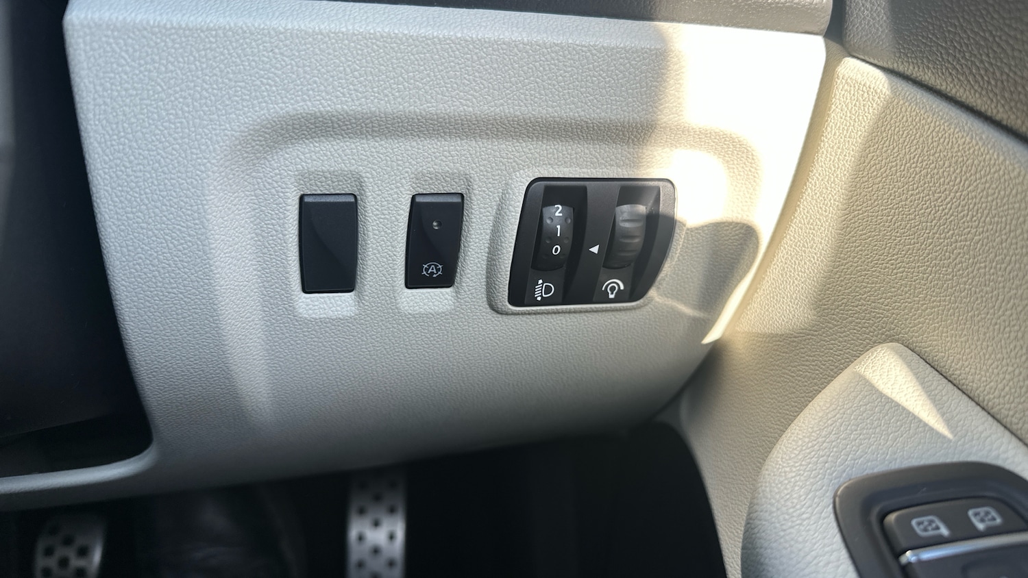 Used Renault Captur 2018 for sale - 77883811: Photo 29