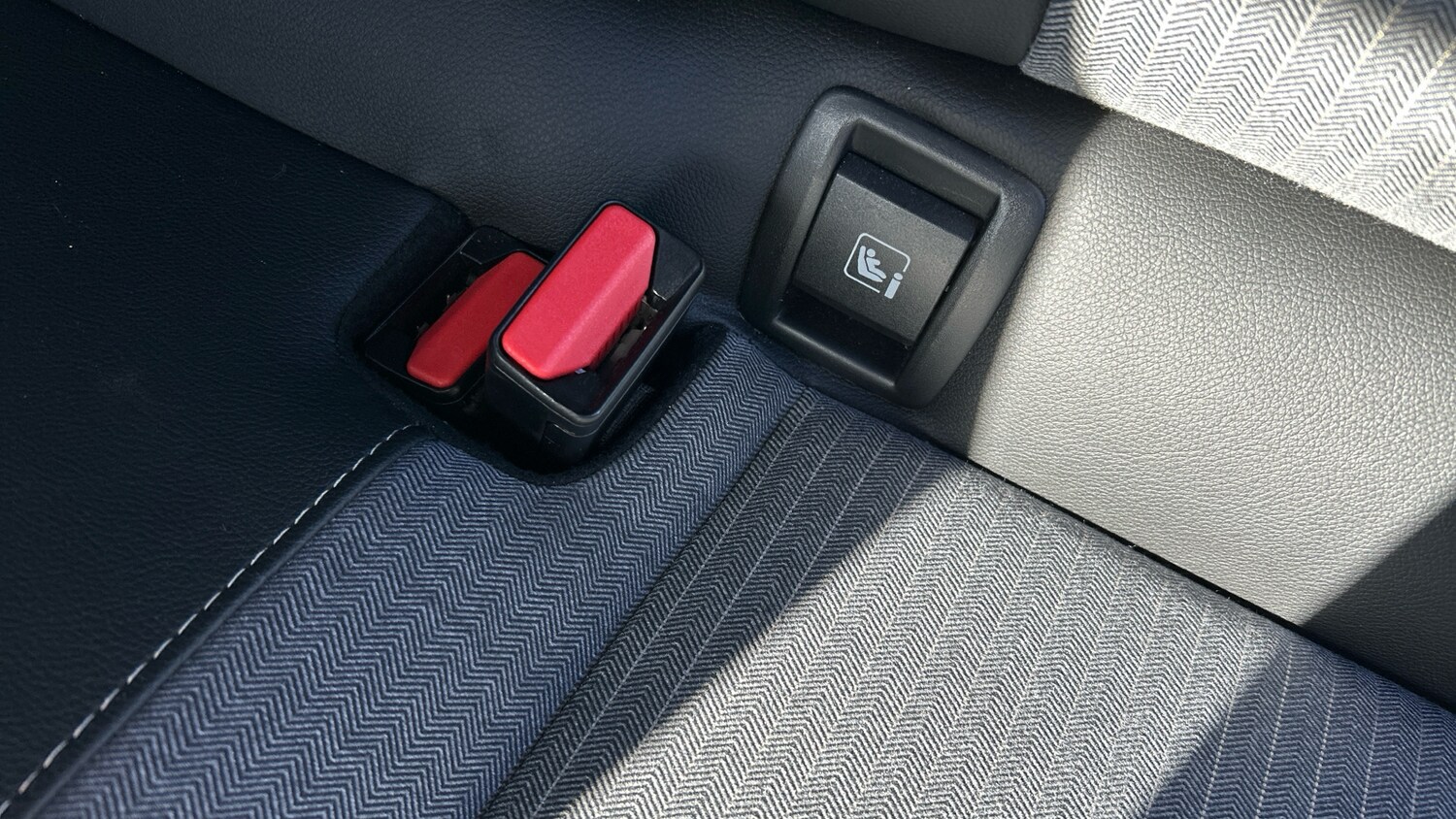 Used Renault Clio 2024 for sale - 78093385: Photo 17